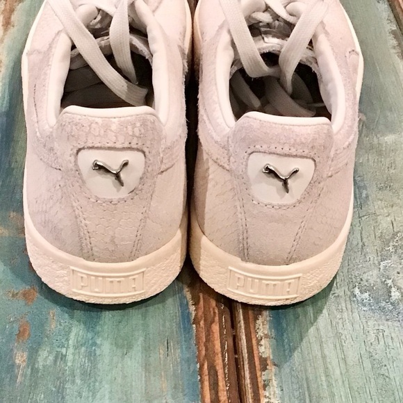 Puma Clyde Suede Leather Snakeskin Women's Sneakers White Distressed Size 10 - Picture 4 of 9